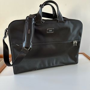 Tumi black leather tri fold garment bag suitcase satchel